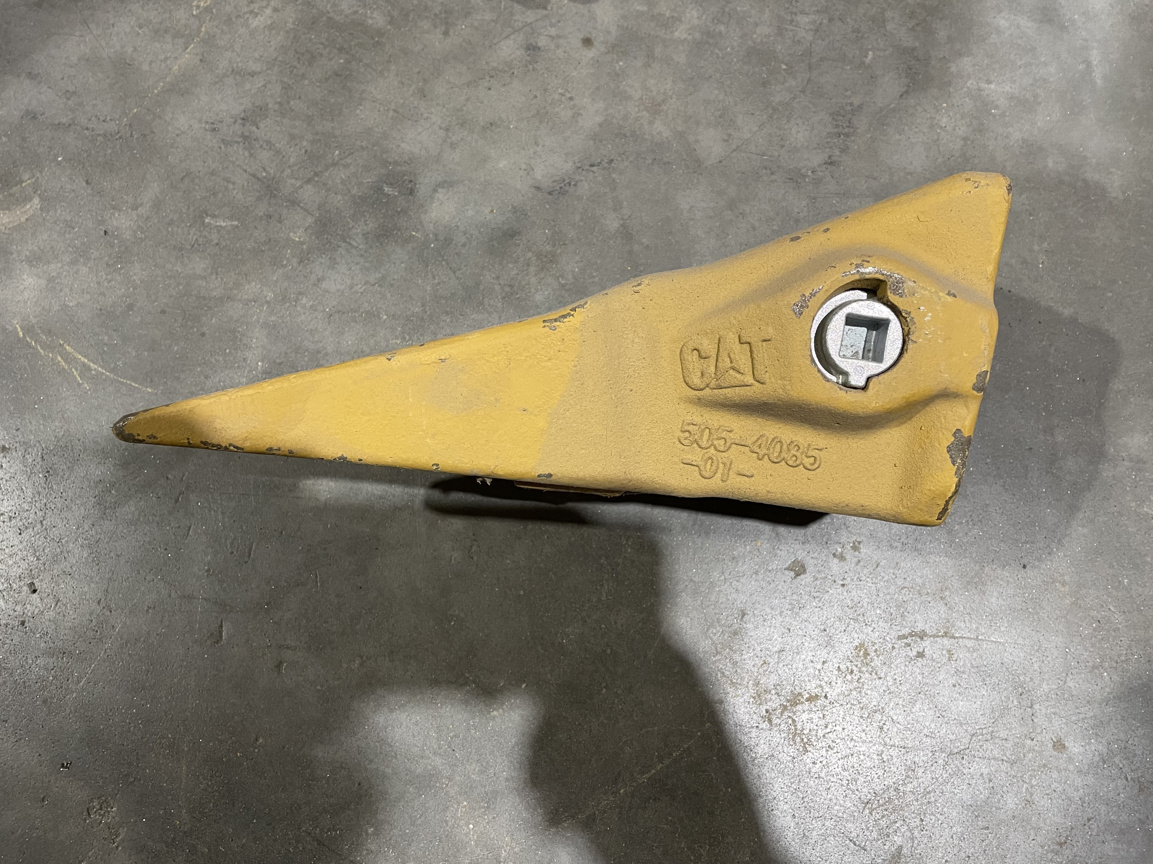CAT 5054085 part 1